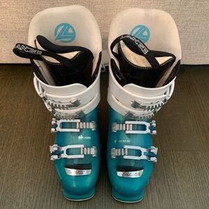 Lange Women’s Ski Boots- White and Blue